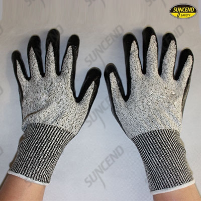 13gauge HPPE liner nitrile palm coated cut resistant gloves 