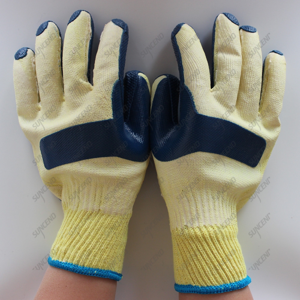 Rubber coated heavy duty cotton gloves for worker